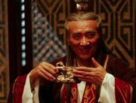 这个太监连杀两个皇帝，结果被乱刀砍死