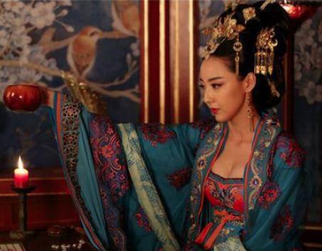 揭秘:为何女皇武则天退位不到一年就去世了