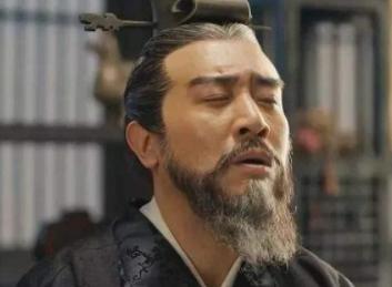 荀彧本是曹操的得力助手,为何最后两人分道扬镳