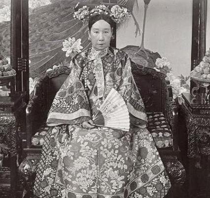 慈禧的文化水平到底有多高呢 看看她写的抄写心经手笔就知道了