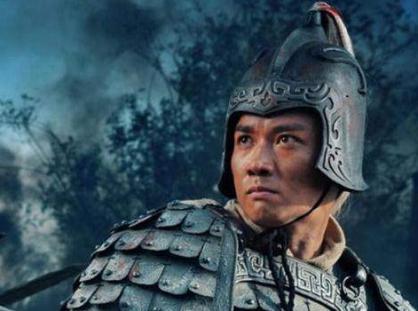 正史中关羽用的武器不是青龙偃月刀 那他到底使用什么兵器呢