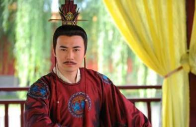 此女命运坎坷成王妃后流落民间,儿子长大之后找了她一生!