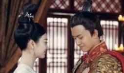 此女命运坎坷成王妃后流落民间,儿子长大之后找了她一生!