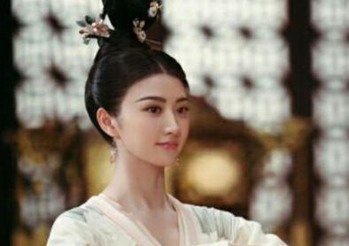 此女命运坎坷成王妃后流落民间,儿子长大之后找了她一生!