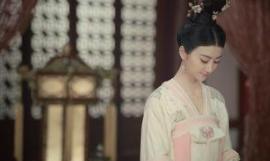 此女命运坎坷成王妃后流落民间,儿子长大之后找了她一生!