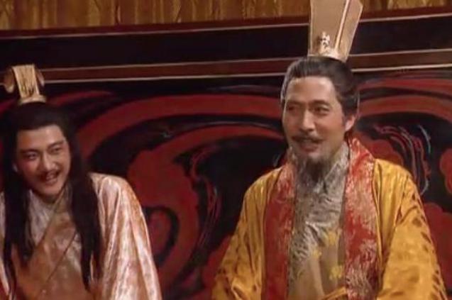 蜀国灭亡后，大批官员遭屠杀，只有牛人家人幸免于难