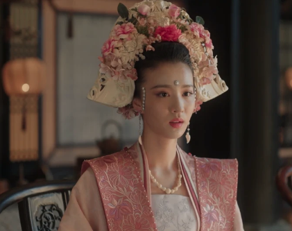 张贵妃家世背景不如曹皇后，为何那么受宠