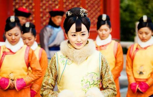 康熙见儿媳时说了一句“有福之人”!果然她成了最有福气的皇后!