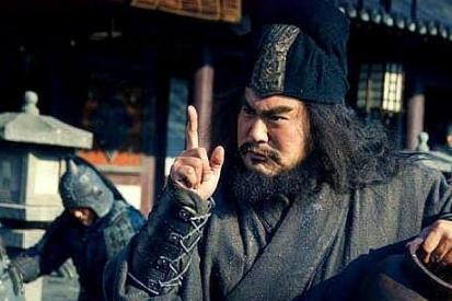 吕布麾下的两员大将一个在吕布死后投靠曹操,还有一个死得可惜!