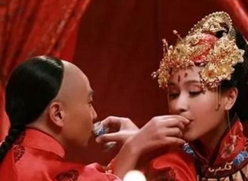 太监死前说出一个秘密:皇后结婚前必吃一物