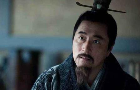 萧何本是刘邦上级,为何甘心屈居刘邦之下