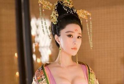 面对自己的妻子杨玉环被抢走 为何他却一点反抗都没有呢
