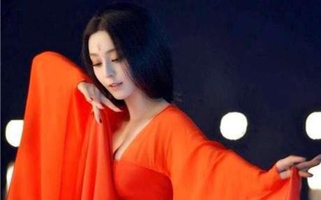 面对自己的妻子杨玉环被抢走 为何他却一点反抗都没有呢