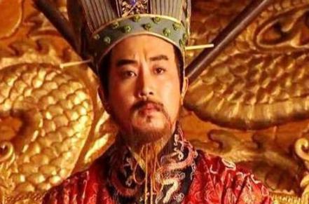 关羽为何手中总是拿着一本书