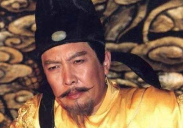 李世民当上皇帝之后，为何秦琼就开始装病