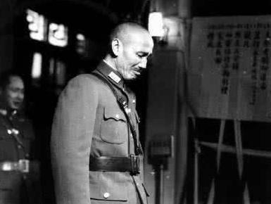 杨文瑔：蒋介石的侍从参谋，被关押了26年