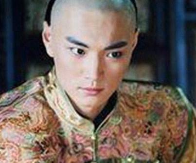 他是乾隆皇帝的第八个儿子 同时也是最专情的一个