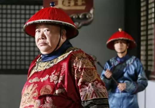 清宫太监“捞银子”手段多，一盆脏水赚100两，一根头发赚200两