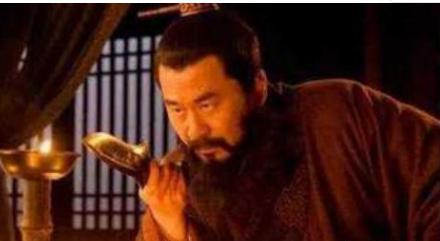 伏完是个什么样的人
