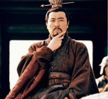 诸葛亮在城中上演空城计 难道司马懿看不出诸葛亮可能在故弄玄虚吗?