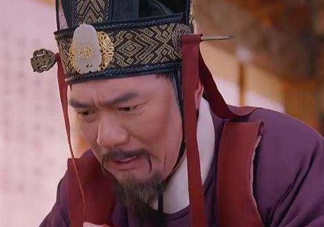 将军平叛归来皇帝赏赐免死金牌,将军造反兵败身亡!