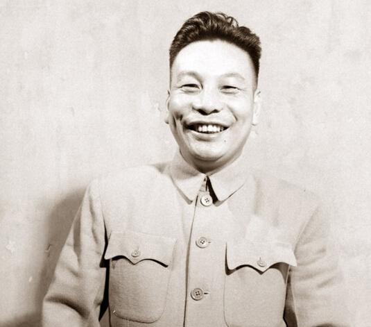 台湾作家白先勇先生评蒋介石：基本上是个爱国者