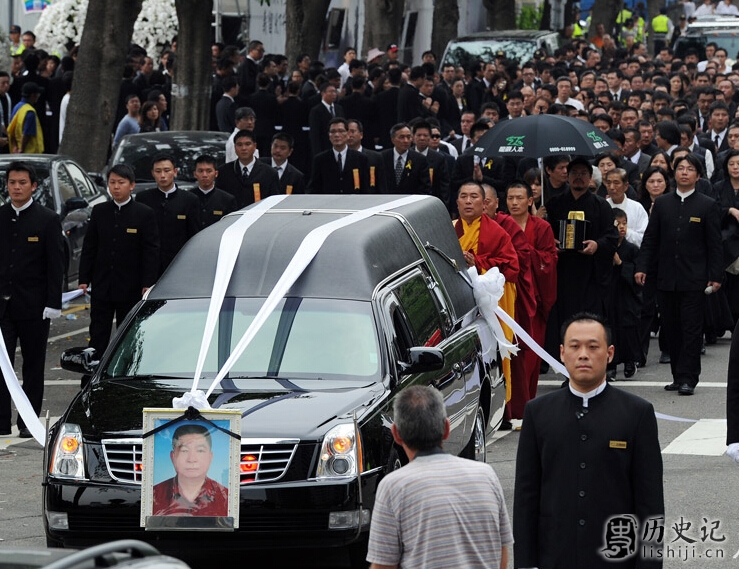 如此阵容！台黑帮大哥出殡两万帮派人士送行