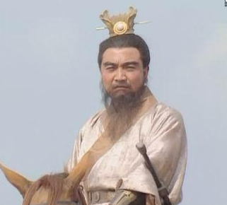 攻占益州后没有定都在荆州，刘备是出于什么考虑？</span>
                      