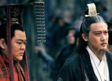 三国时期的诸葛亮与张昭都是托孤大臣，他们的权力有多大？</span>
                      