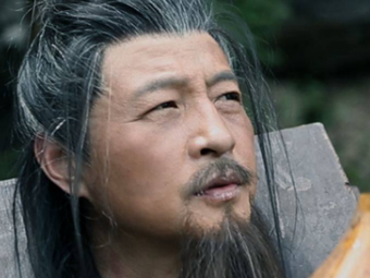 为了能制约武将的权力，赵匡胤与朱元璋采取的办法有何不同？</span>
                      