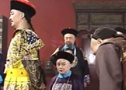 和珅的党羽遍布朝廷上下 嘉庆最后为什么会放过他们</span>