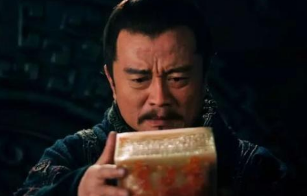 袁术作为东汉末年割据群雄之一 袁术生平究竟是什么样的</span>