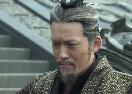 秦昭襄王60岁才开始掌权 其中谁的功劳最大</span>
