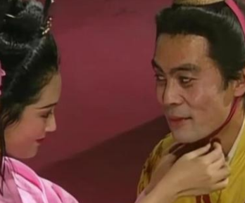 吕布被称为战神，为何没能在三国分一杯羹？</span>
                      