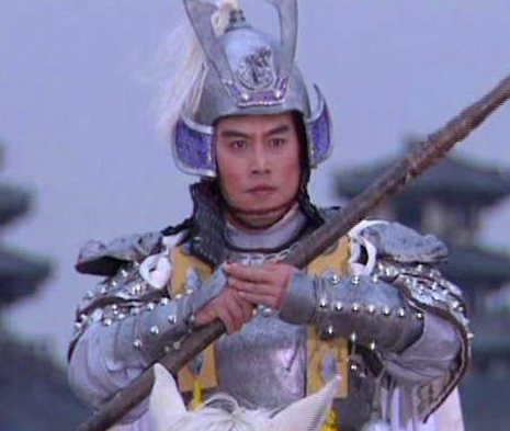 关羽为什么经常遭受箭伤呢?</span>