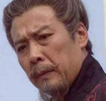 刘备战败后都能三分天下 官渡之战后袁绍为什么却一蹶不振</span>