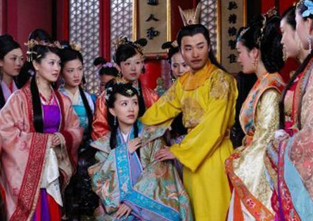 曹丕和曹睿为什么会如此短命 两人家族真的有遗传疾病吗</span>