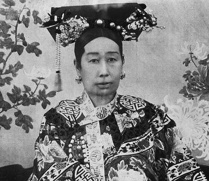 光绪皇帝如果没有死的话 清朝最后还能迎来曙光吗</span>
